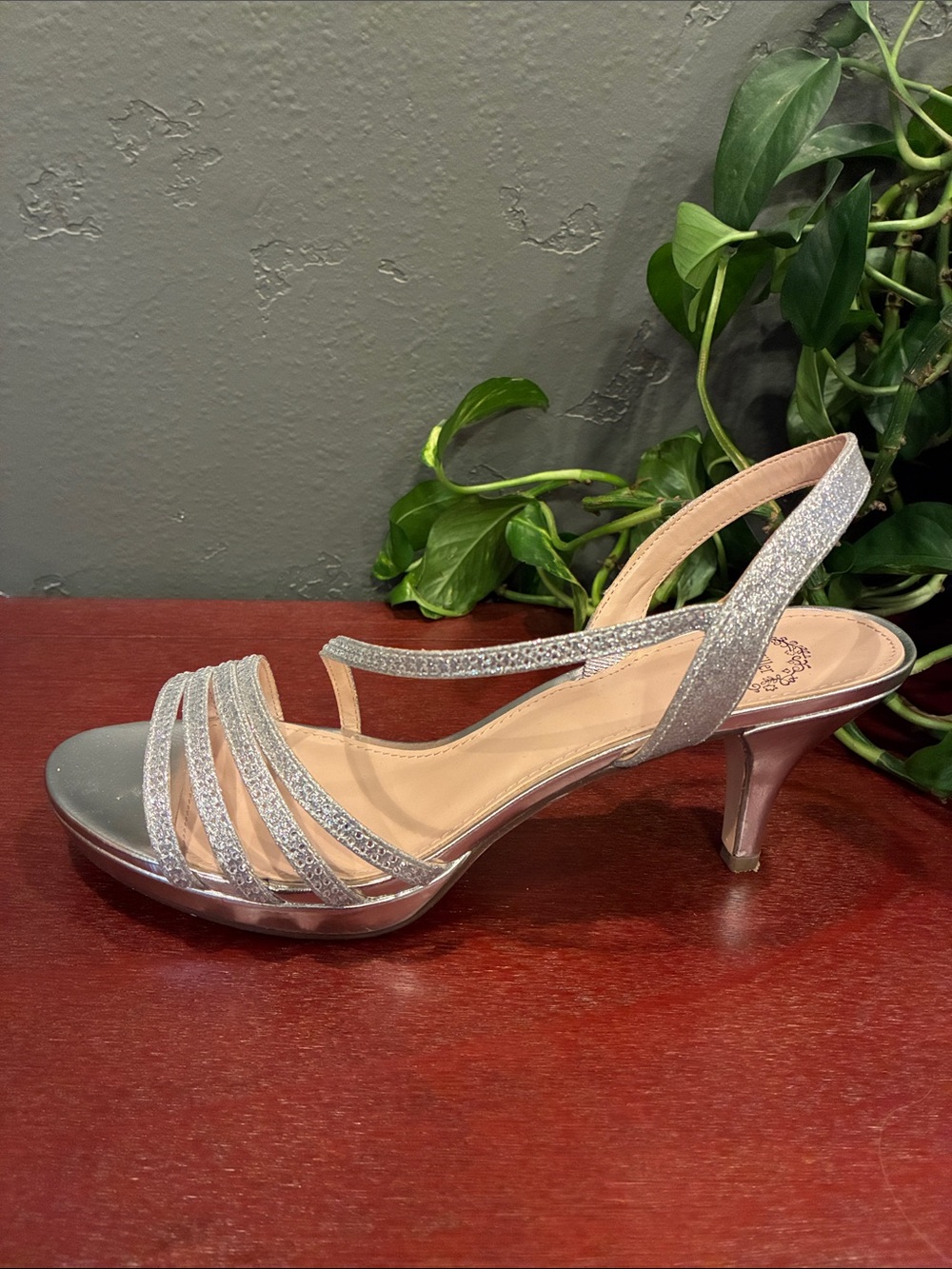 Size 8.5 Nalda Heels - I. Miller Silver Sparkly Elegant Strappy Sandals (ABBA) - Picture 9 of 16